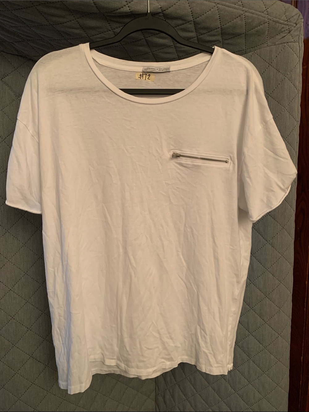 #72 Zara White Short-Sleeve Crewneck Tee with Chest Zip